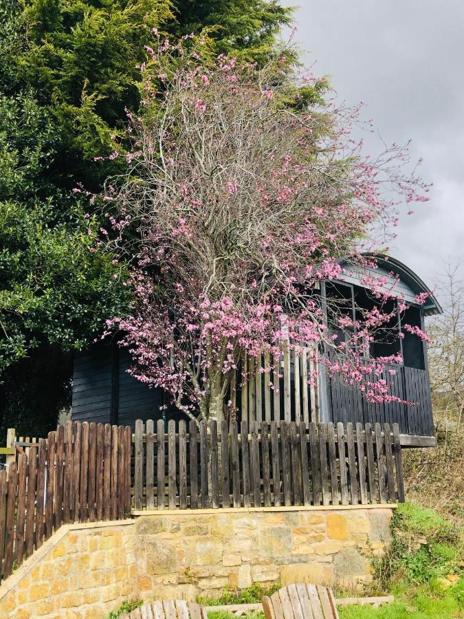 The Cherry Tree Gypsy Wagon Banbury Eksteriør bilde